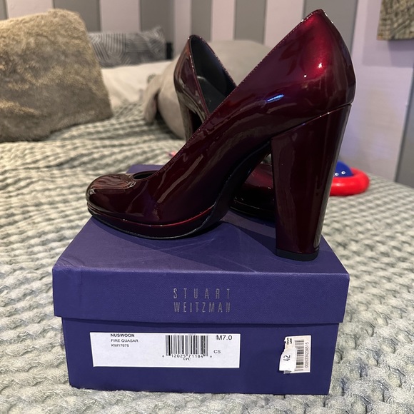 Stuart Weitzman Deep Red Patent Leather Square Heel - Picture 3 of 9